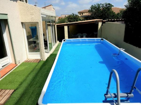 Villa avec piscine et jardin arboré, 7 personnes